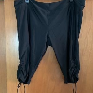 Coastal Rose Black swim Capri pants. Size 26 (3x). Worn twice.